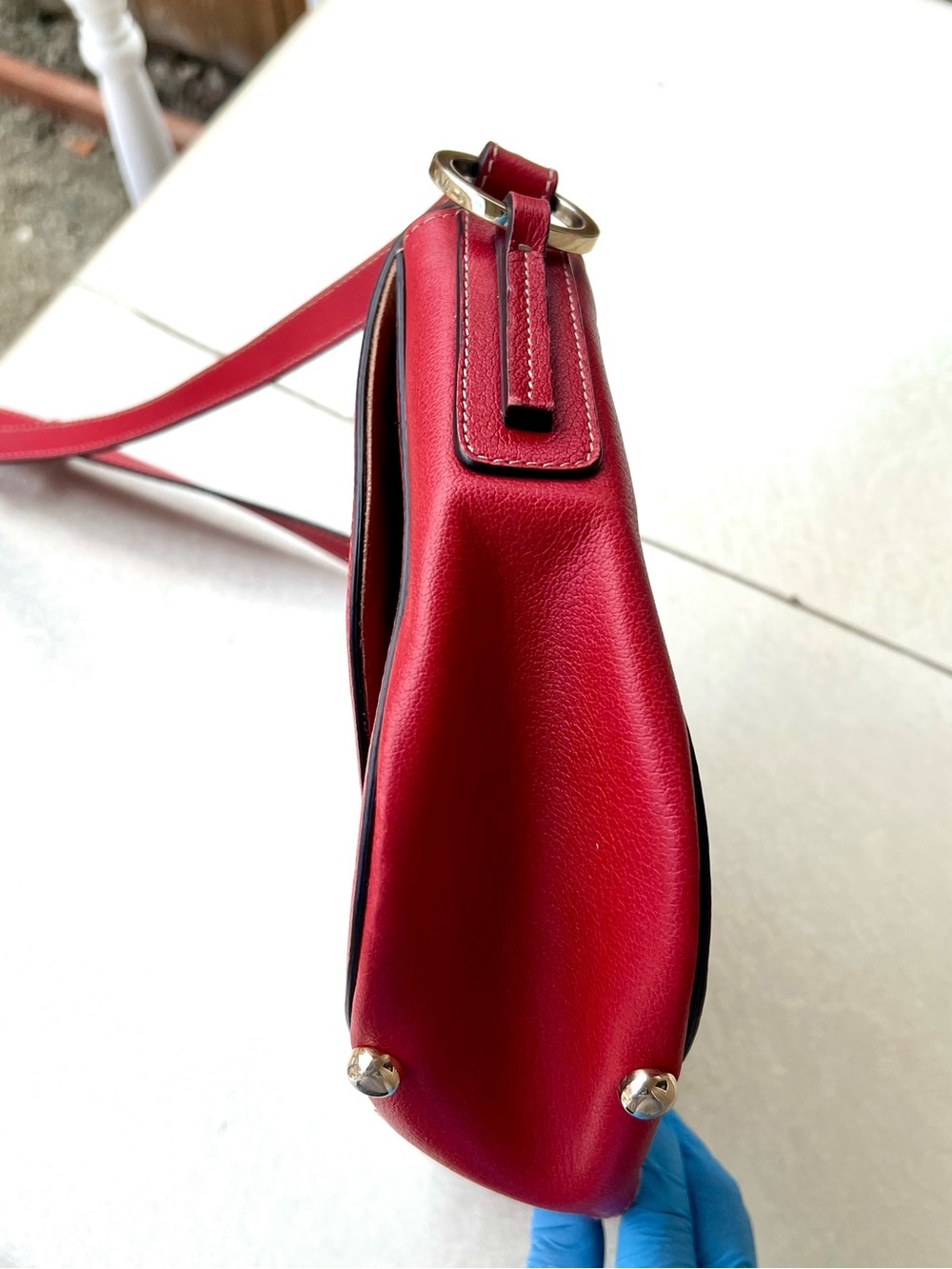 Anna Cori Rossa Vitello Red Leather Crossbody Saddle Bag - Picture 3 of 12